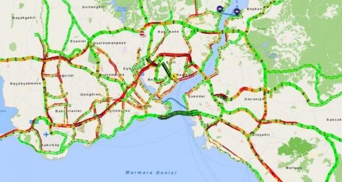 İstanbul'da trafik birbirine girdi