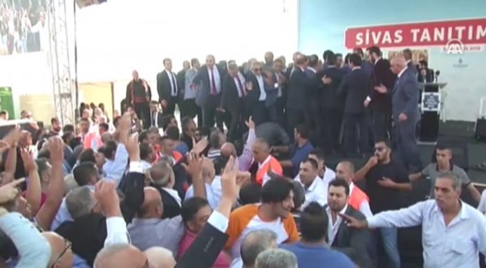 Karamollaoğlu'nun protestoya cevabı