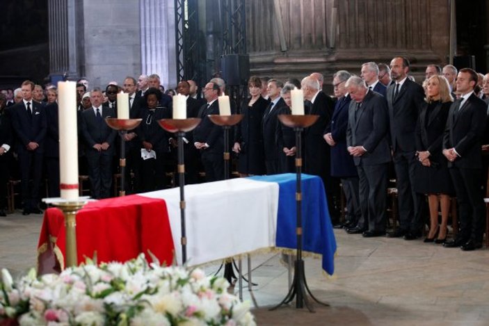 Fransa'da Chirac için tören düzenlendi