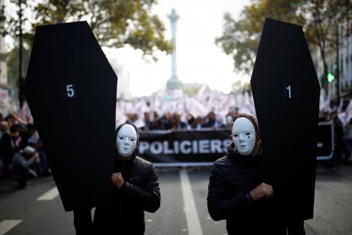 Fransız polisinden öfke yürüyüşü