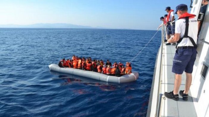 İzmir'de 720 düzensiz göçmen yakalandı