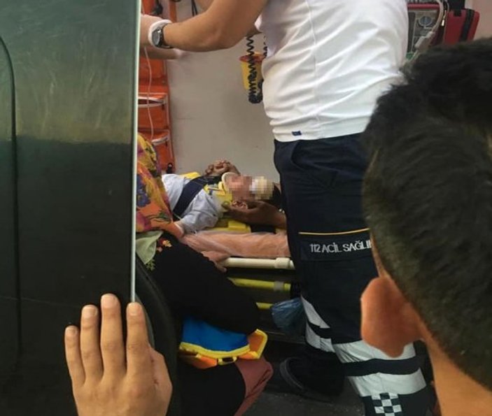 Pencereden düşen çocuk helikopterle hastaneye kaldırıldı