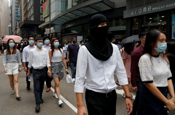 Hong Kong'daki eylemlerde maske dönemi