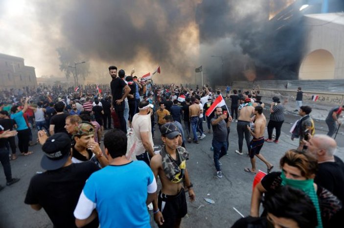 Irak'ta gösteriler sürüyor: 42 ölü