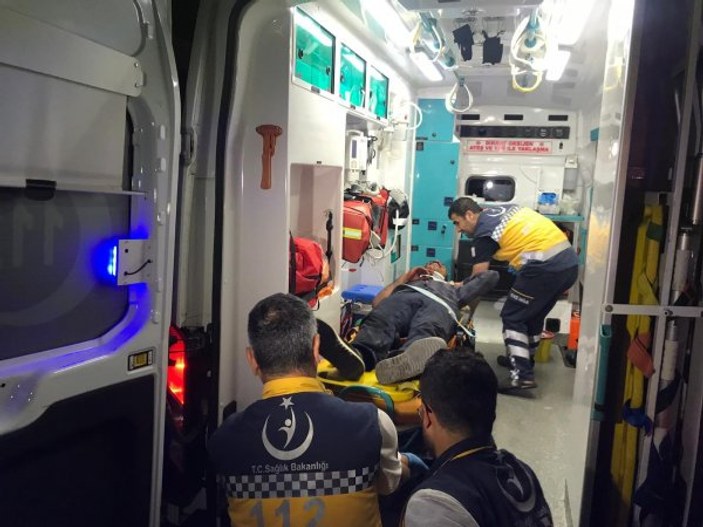 Arnavutköy’de 50 göçmeni taşıyan tır kaza yaptı