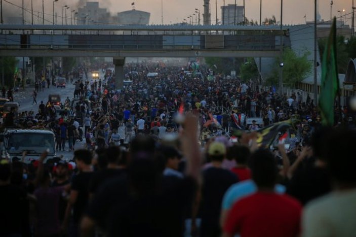 Irak hükümetinden protestocuların taleplerine yanıt geldi