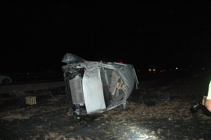 Diyarbakır'da üç araç birbirine girdi: 2 ölü, 4 yaralı