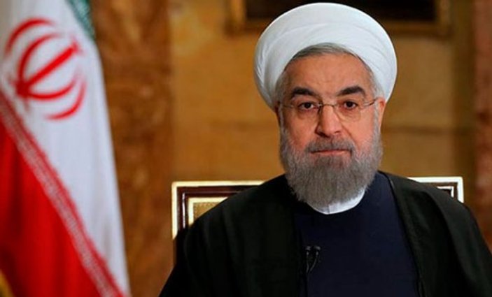 Ruhani: Suriye'ye askeri müdahale doğru değil