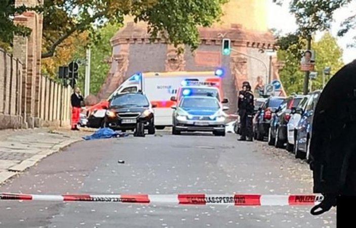 Almanya’da sinagoga saldırı: 2 ölü, 2 yaralı