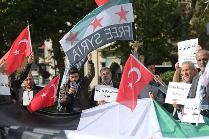 İstanbul'daki Suriyelilerden harekata destek mesajı