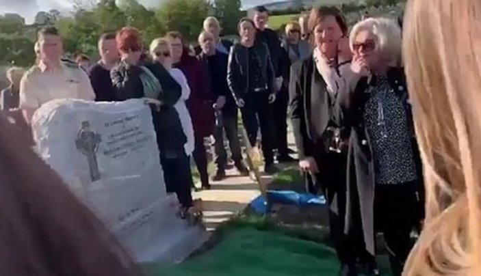 İrlanda'da ilginç cenaze töreni