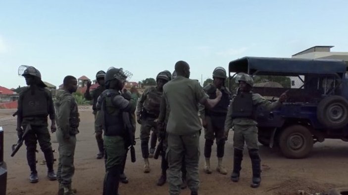 Gine'de protesto: 2 ölü, 13 yaralı