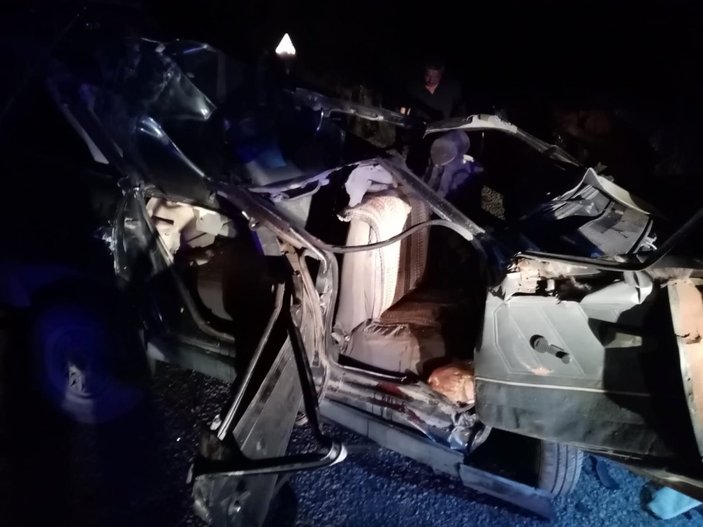 Adana'da trafik kazasında 2 kişi öldü 5 kişi yaralandı