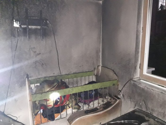 Balıkesir'deki yangında 2 yaşındaki çocuk öldü