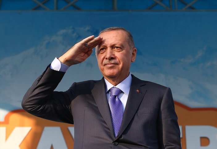 Cumhurbaşkanı Erdoğan'dan Mehmetçik'e asker selamı