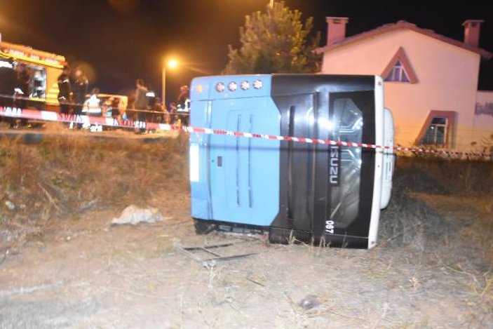 Sivas'ta otobüs kazasında 1 kişi hayatını kaybetti