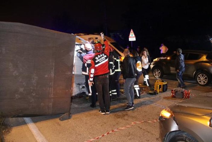 Düzce'deki zincirleme trafik kazasında 1 ölü 4 yaralı