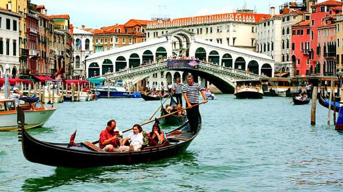 Venedik, turistlerden 8 euro giriş ücreti alacak