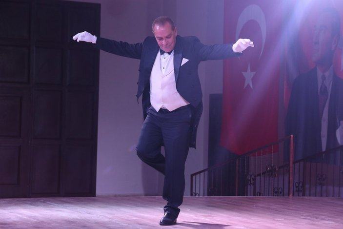 Göksel Kaya'dan Atatürk zeybeği