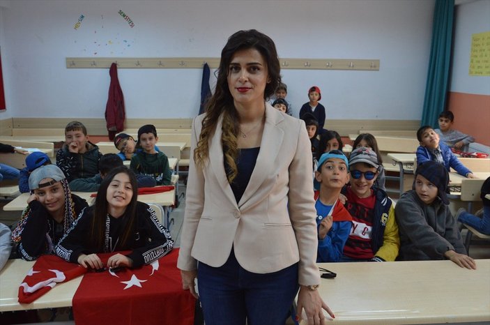 Kayseri'de öğrenciler, Cumhuriyet için rap şarkı söyledi