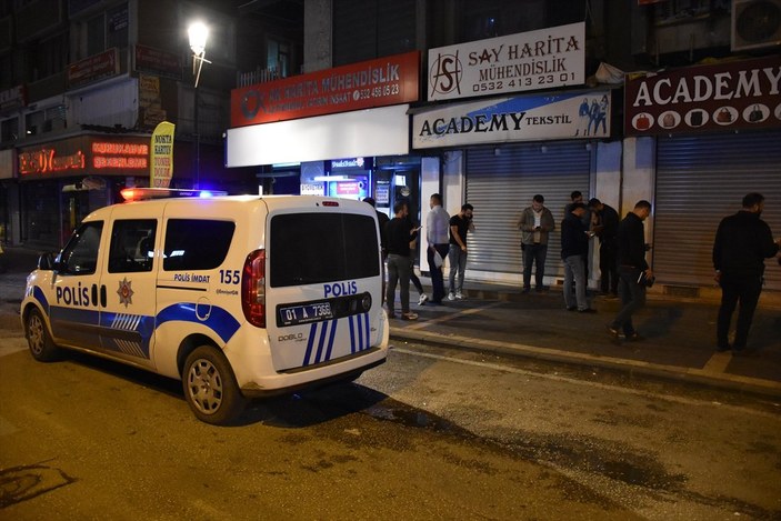 Adana'da bir kişi üvey babasını pompalı tüfekle vurdu