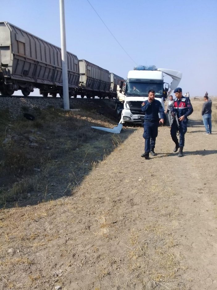 Yozgat'ta hemzemin geçit kazası