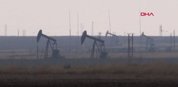 Rusya ABD'yi  Suriye'deki petrolü çalmakla suçluyor