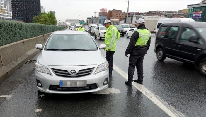 İstanbul'da ilk gün bilançosu: 63 çakarlı araç yakalandı