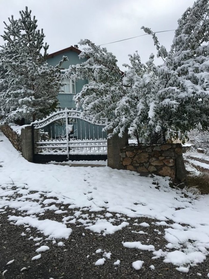 Tunceli'de ilk kar yağdı