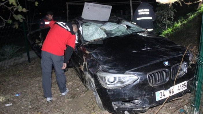Kocaeli'deki trafik kazasında 60 metrelik uçurumdan düştü