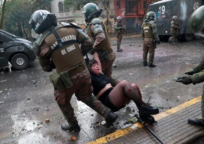 Şili protestolarında polis şiddeti artıyor