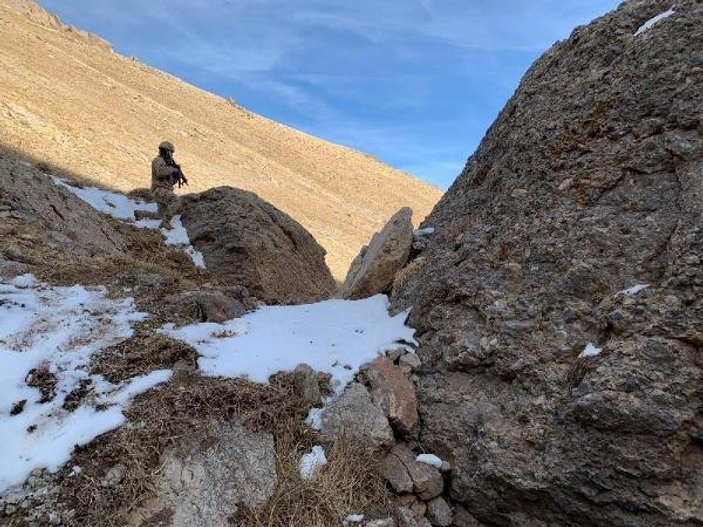 Van'da PKK'ya ait mühimmat ele geçirildi