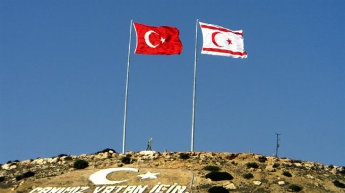 KKTC'de halk 'Türkiye' dedi