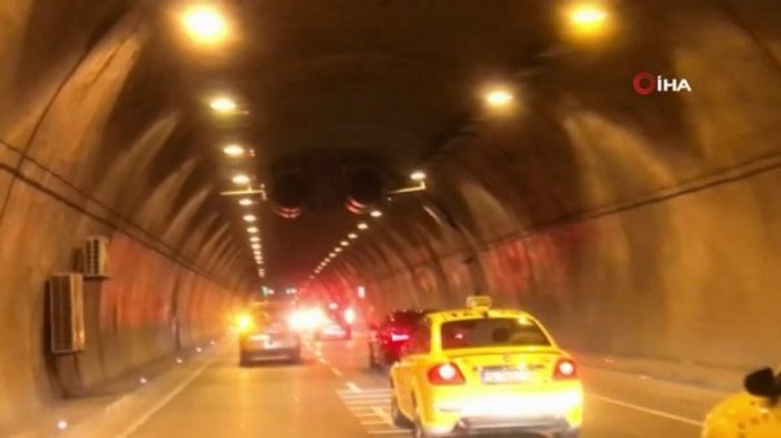 İstanbul’da asker konvoyu tüneli trafiğe kapattı