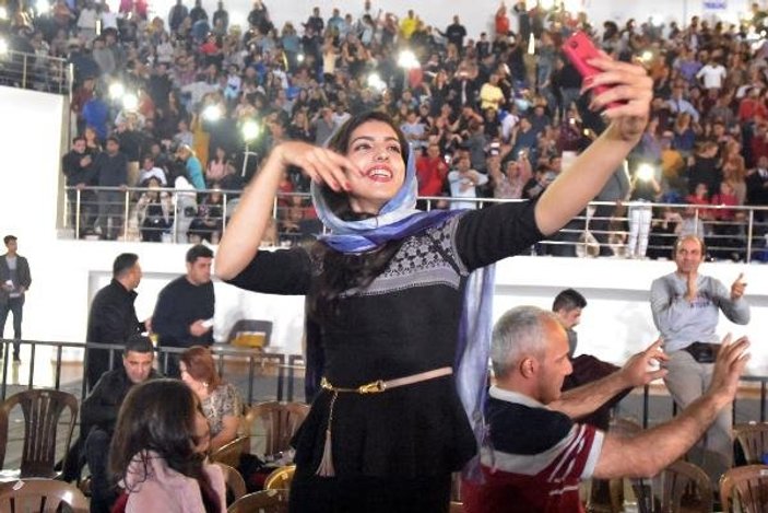 Van'da İranlı turistler Moein konseri ile coştu