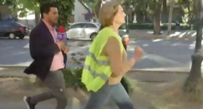 Şili'de belediye başkanı gazetecilerden kaçtı