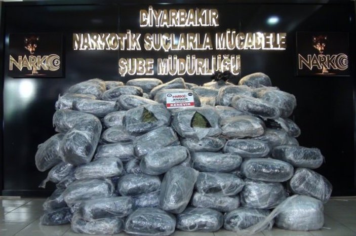 Diyarbakır'da 489 kilogram esrar ele geçirildi
