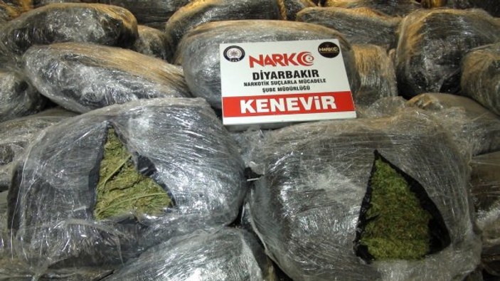 Diyarbakır'da 489 kilogram esrar ele geçirildi