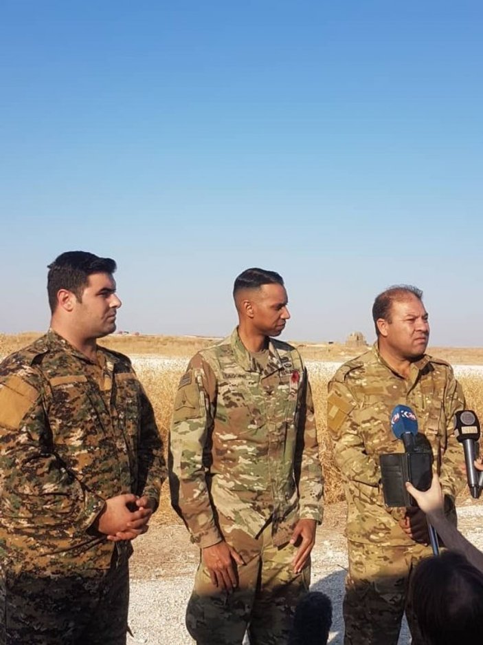 ABD'li komutanlar yine YPG'lilerle yan yana