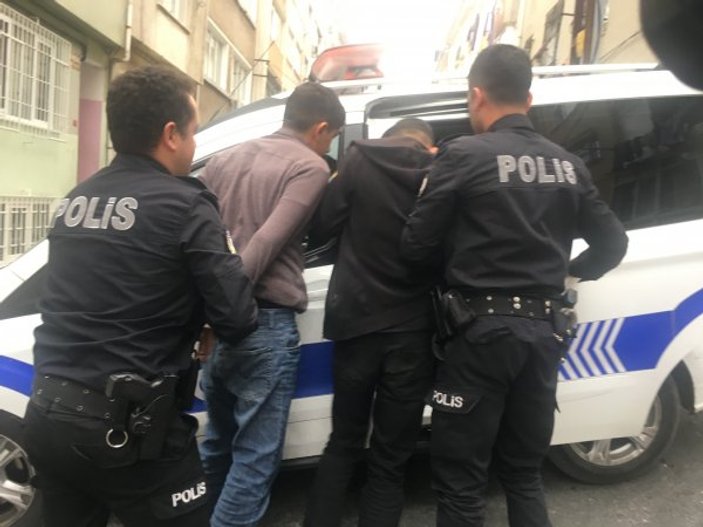 Beyoğlu'nda hırsızları apartmana kilitledi