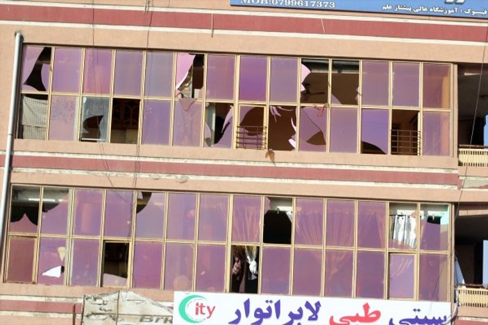 Kabil'de bomba yüklü araçla saldırı: 7 ölü