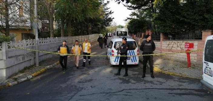 Bakırköy'de bir dairede 3 kişinin cansız bedeni bulundu