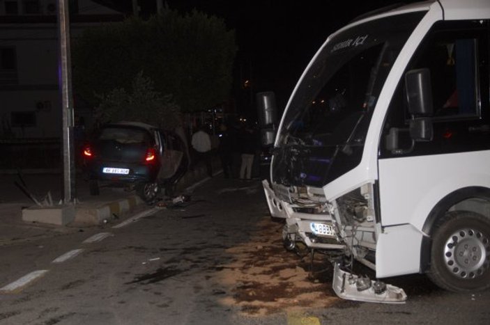 Muğla'da yolcu minibüsü kaza yaptı: 1 ölü 5 yaralı