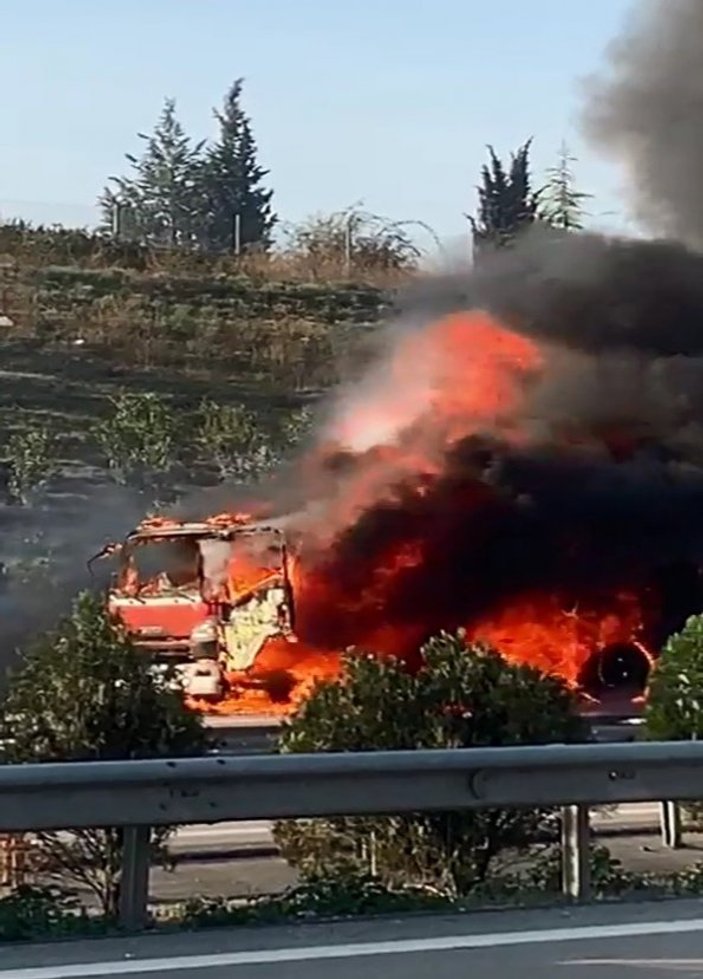 Bursa'da benzin tankeri yandı