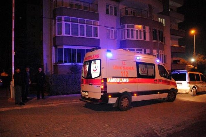 Kayseri'de eşini yaralayan koca kendini eve kilitledi