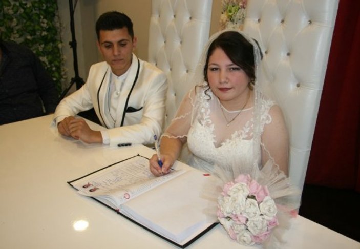 Öksüz çifte ‘imece’ usulü düğün