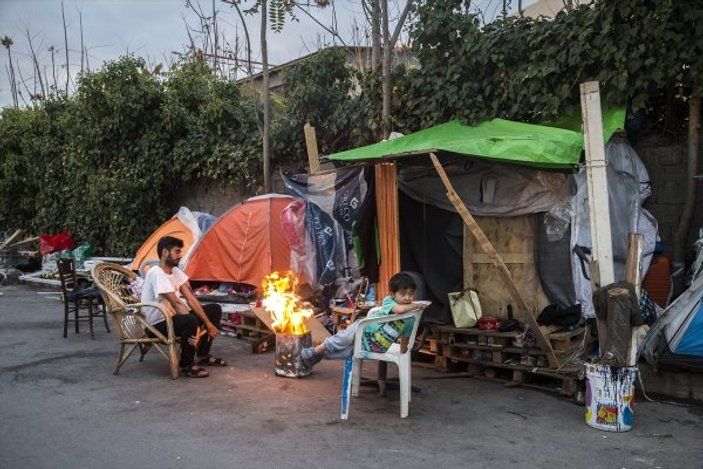 Yunanistan'da göçmen kampı uygulaması istifa ettirecek