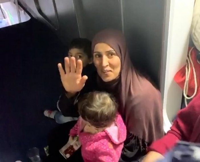 Mersin'de bir teknede 52 kaçak göçmen yakalandı