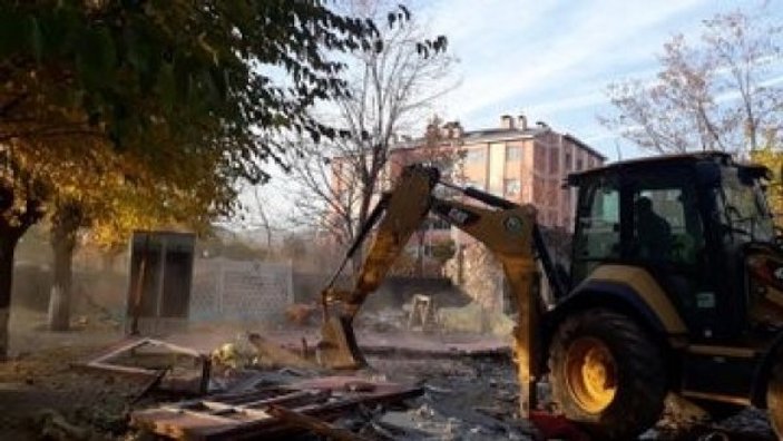 Bingöl'de kaçak yapı yıkımı gerçekleşti