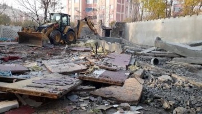 Bingöl'de kaçak yapı yıkımı gerçekleşti